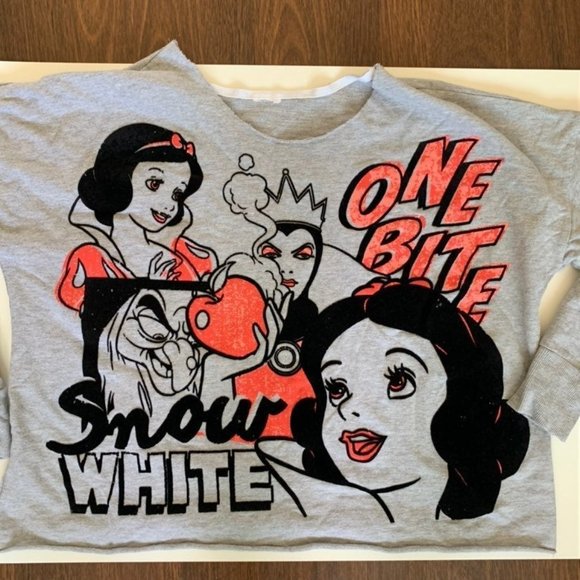 Disney Sweaters - snow white princess | disney sweater